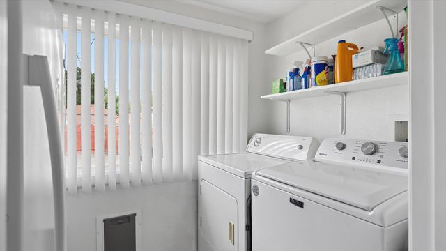 3808 N Washington St, Spokane, WA 99208