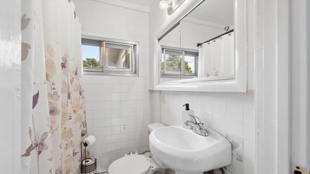 3808 N Washington St, Spokane, WA 99208