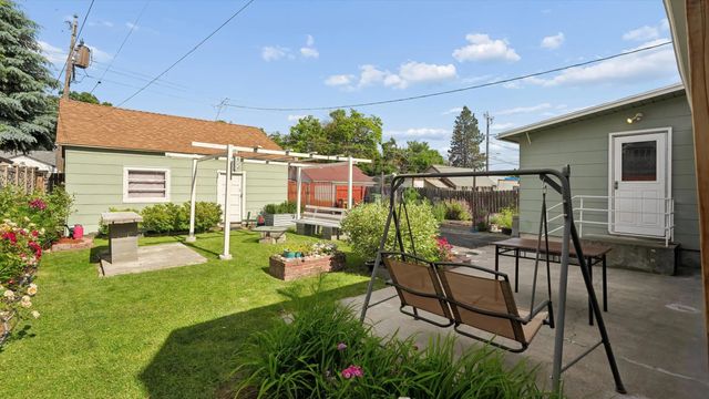 3808 N Washington St, Spokane, WA 99208