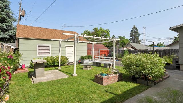 3808 N Washington St, Spokane, WA 99208