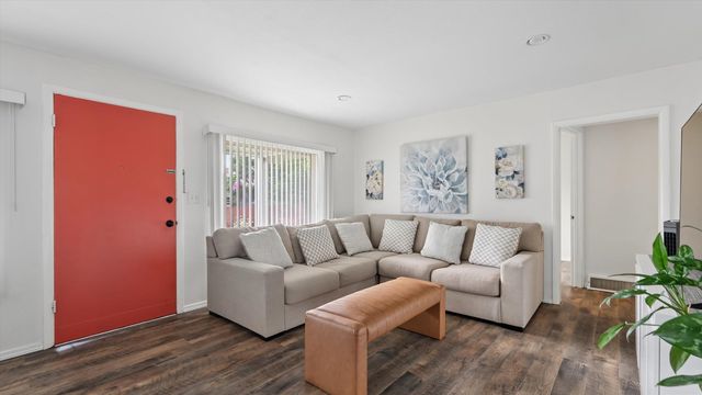 3808 N Washington St, Spokane, WA 99208