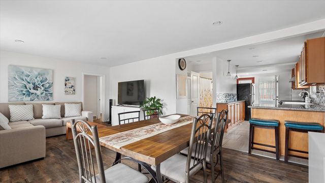 3808 N Washington St, Spokane, WA 99208