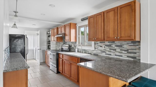 3808 N Washington St, Spokane, WA 99208
