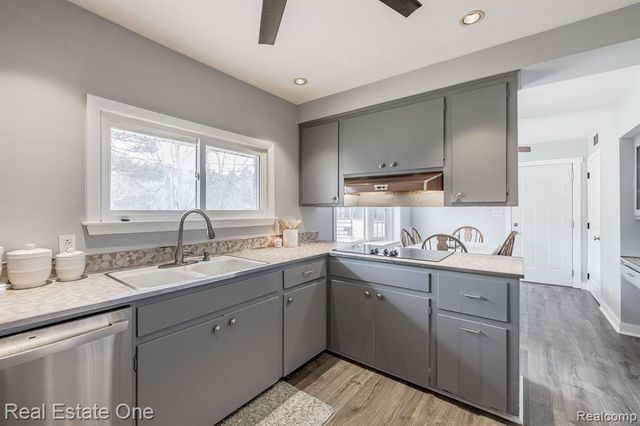 475 S Coats Road, Oxford, MI 48371