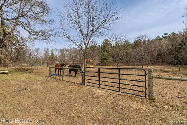 475 S Coats Road, Oxford, MI 48371