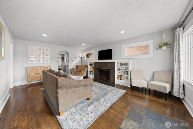 6243 S Warner Street, Tacoma, WA 98409