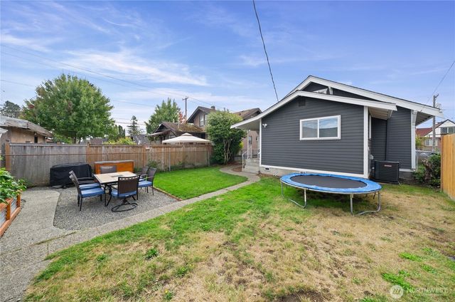 6243 S Warner Street, Tacoma, WA 98409
