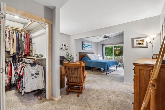 424 Hartwood LANE, Hartland, WI 53029