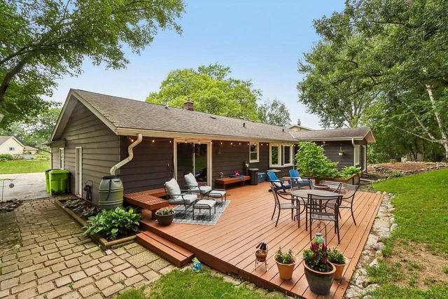 424 Hartwood LANE, Hartland, WI 53029