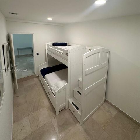 17650 NE 19th Avenue, North Miami Beach, FL 33162