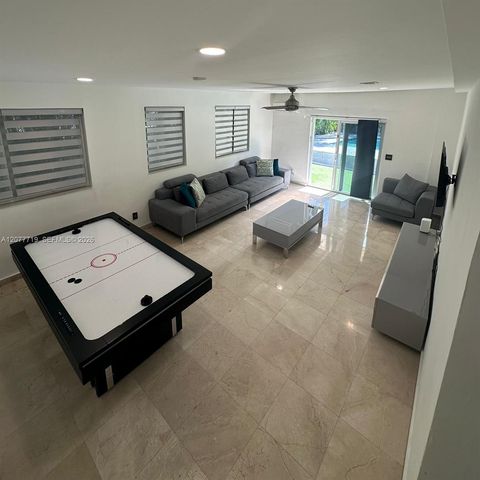 17650 NE 19th Avenue, North Miami Beach, FL 33162