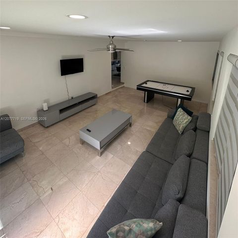 17650 NE 19th Avenue, North Miami Beach, FL 33162