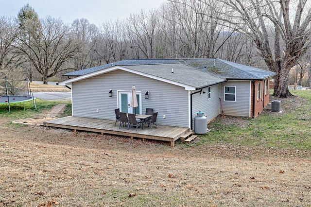 25 Grizzle Drive, Blairsville, GA 30512