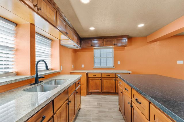 207 Aldine Mail Route Road, Houston, TX 77037