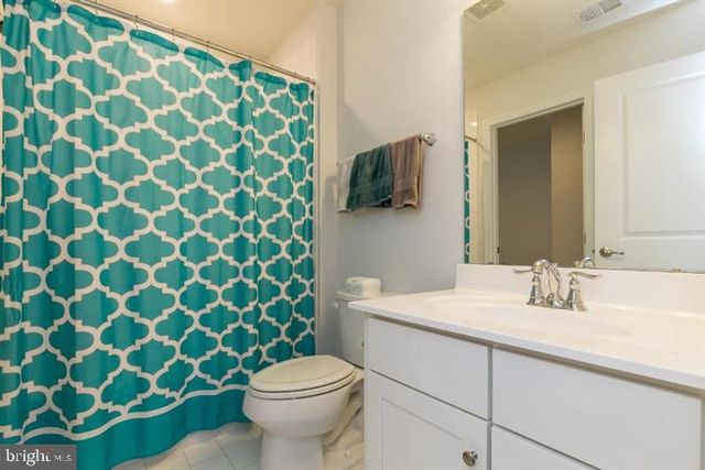 316 ROLLING VALLEY DR, Fredericksburg, VA 22405