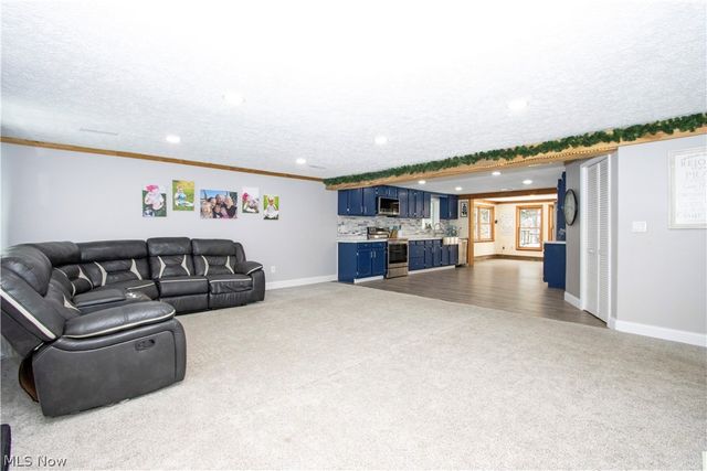 1320 Lake Drive, Ashland, OH 44805