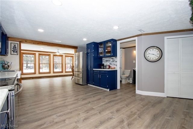 1320 Lake Drive, Ashland, OH 44805