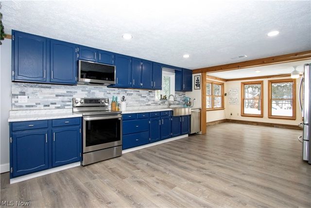 1320 Lake Drive, Ashland, OH 44805