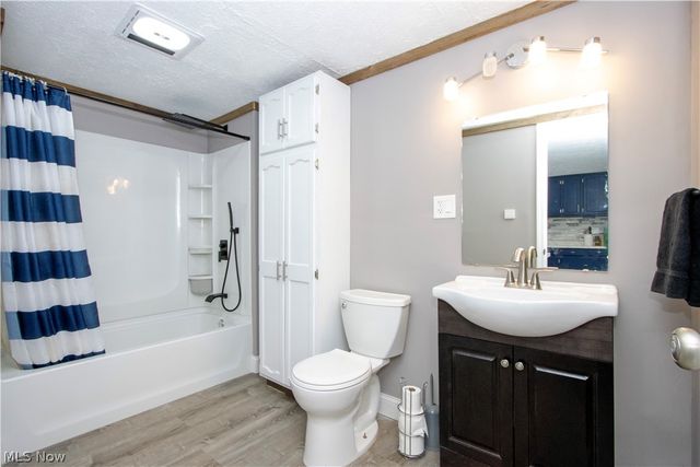 1320 Lake Drive, Ashland, OH 44805