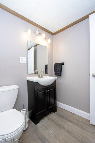 1320 Lake Drive, Ashland, OH 44805