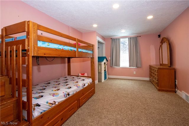 1320 Lake Drive, Ashland, OH 44805