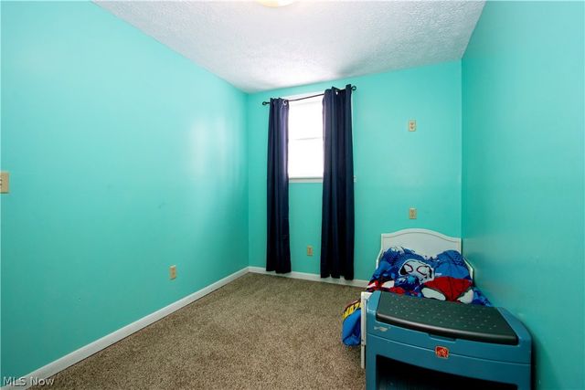 1320 Lake Drive, Ashland, OH 44805