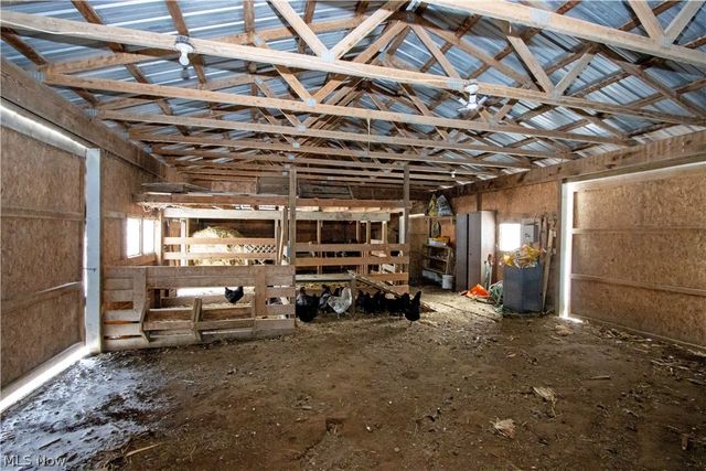 1320 Lake Drive, Ashland, OH 44805