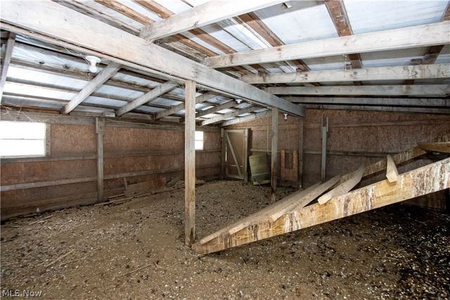 1320 Lake Drive, Ashland, OH 44805