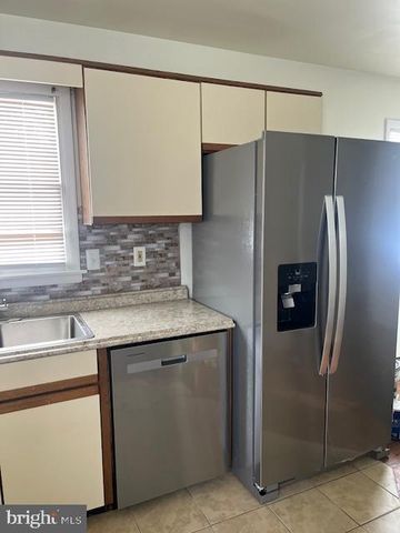 2368 WALNUT BOTTOM ROAD, Carlisle, PA 17015