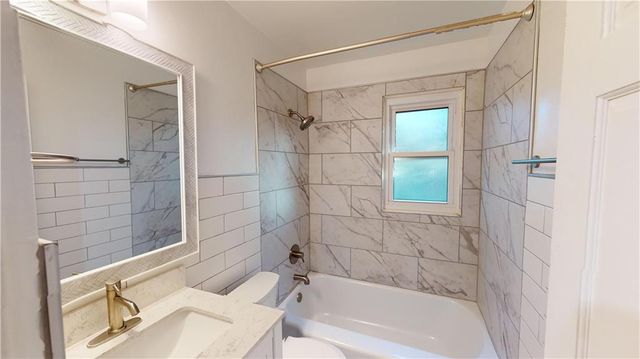 11 Princess Anne Road, Mobile, AL 36608