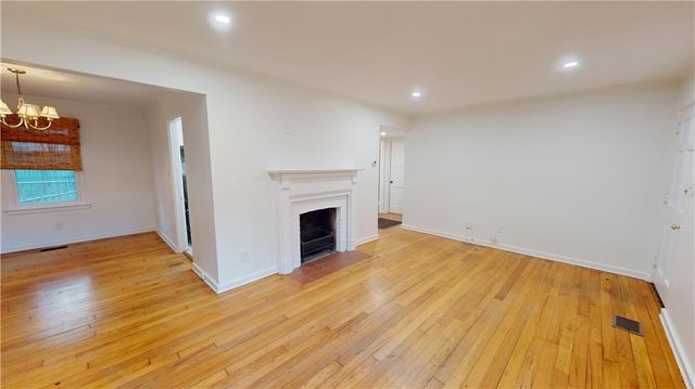 11 Princess Anne Road, Mobile, AL 36608