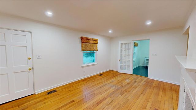 11 Princess Anne Road, Mobile, AL 36608