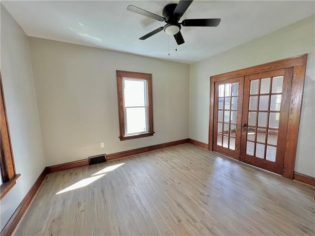 219 E Hillcrest Ave, New Castle, PA 16105