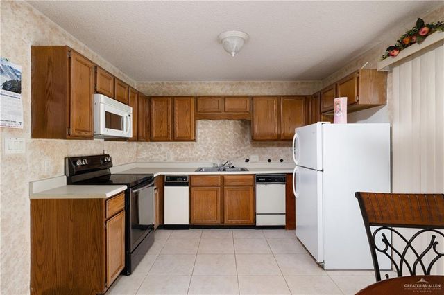 2201 S Jackson Road 31E, Pharr, TX 78577