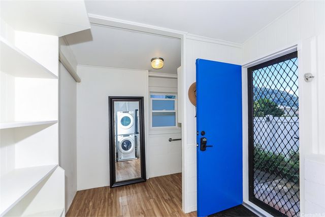 3305 E Manoa Road, Honolulu, HI 96822