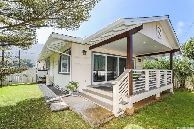 3305 E Manoa Road, Honolulu, HI 96822