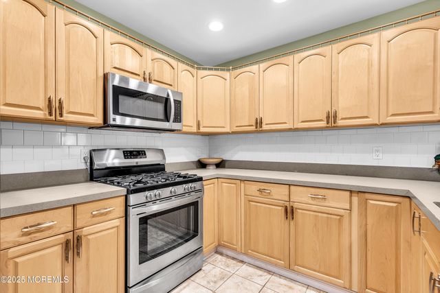 834 E Hickory Drive, Lanoka Harbor, NJ 08734