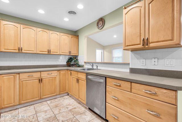 834 E Hickory Drive, Lanoka Harbor, NJ 08734