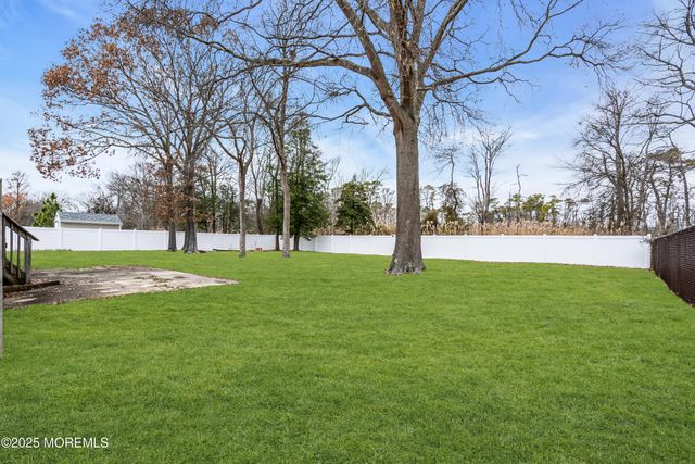 834 E Hickory Drive, Lanoka Harbor, NJ 08734