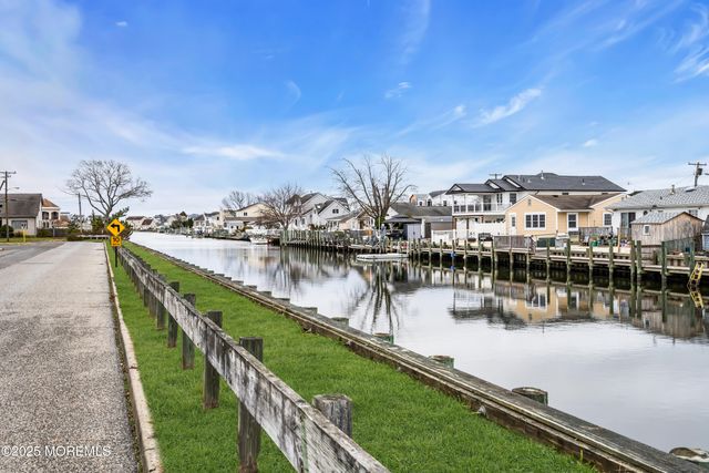 834 E Hickory Drive, Lanoka Harbor, NJ 08734