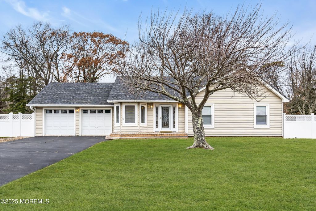 834 E Hickory Drive, Lanoka Harbor, NJ 08734