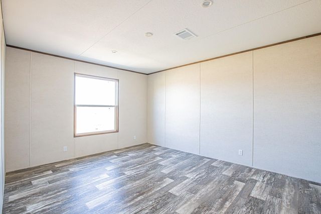 1057 Hopewell Road, Bellevue, TX 76228
