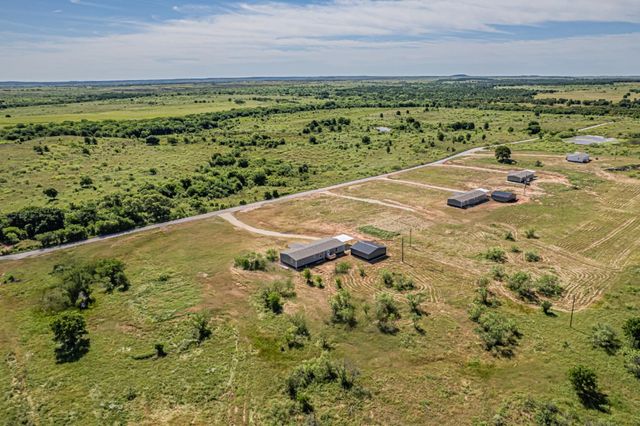 1057 Hopewell Road, Bellevue, TX 76228