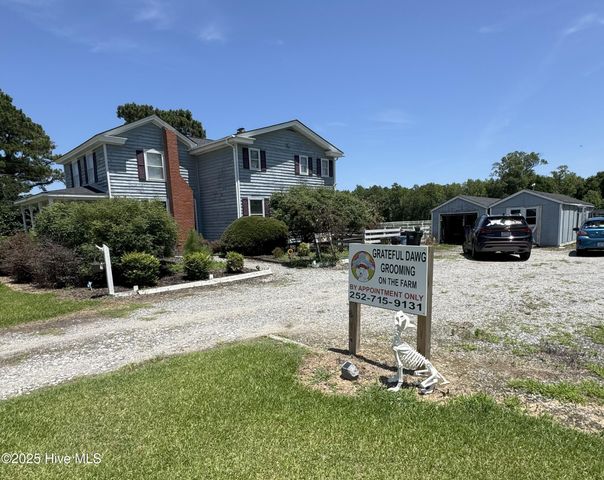 3305 Caratoke Highway, Currituck, NC 27929