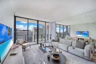 88 SW 7th St 1810, Miami, FL 33130