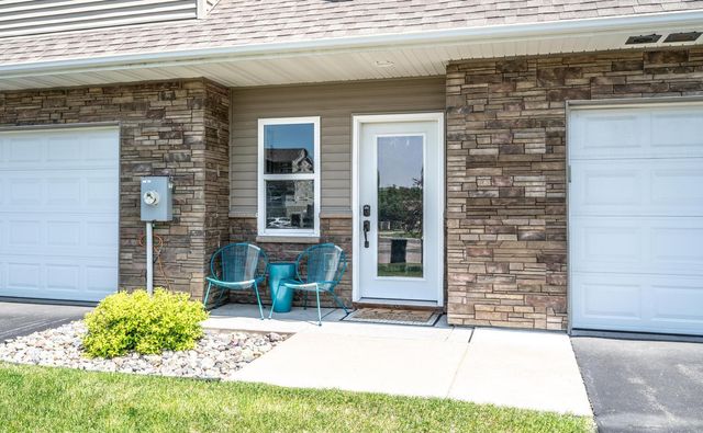 18603 Jonesboro Court, Lakeville, MN 55044