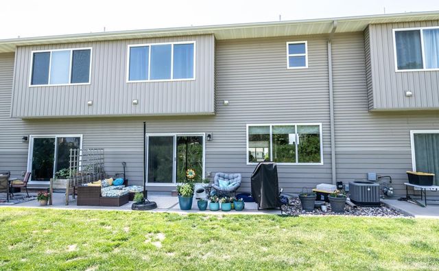 18603 Jonesboro Court, Lakeville, MN 55044