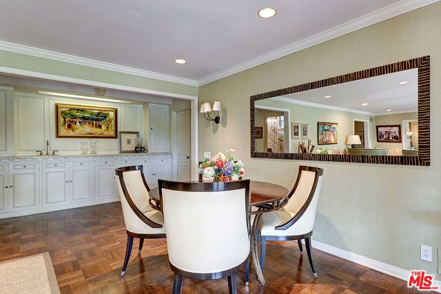 322 N June Street, Los Angeles, CA 90004