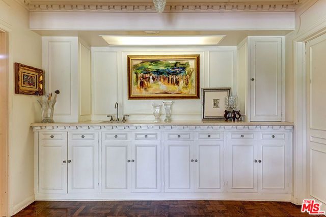 322 N June Street, Los Angeles, CA 90004