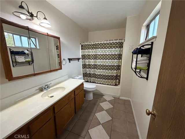 10687 Maple, Hesperia, CA 92345